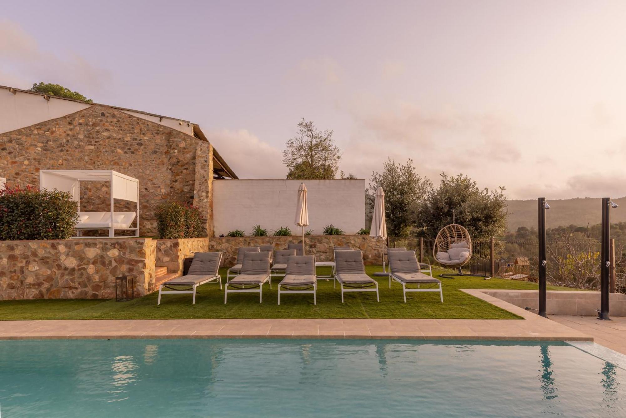 Can Bufi Espectacular Casa Con Piscina Interior Llagostera Buitenkant foto